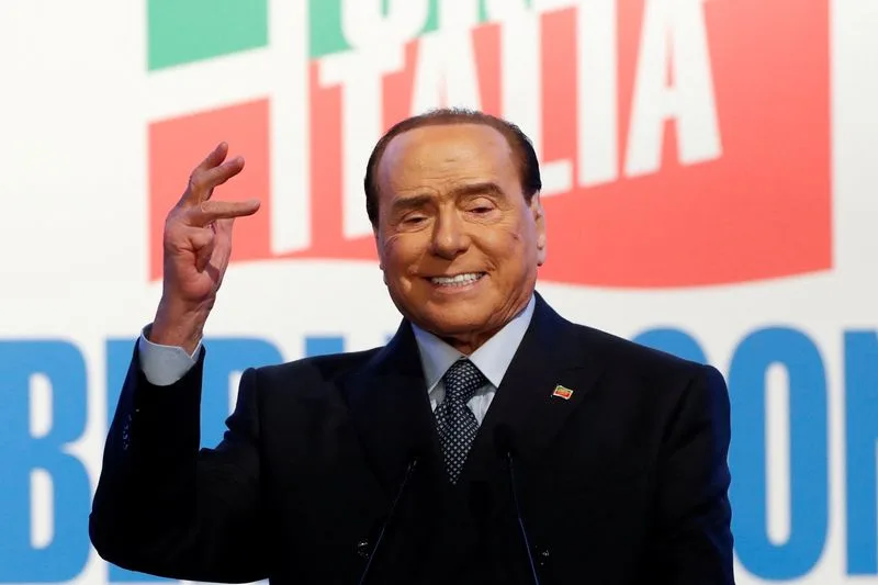 Promessa de Berlusconi