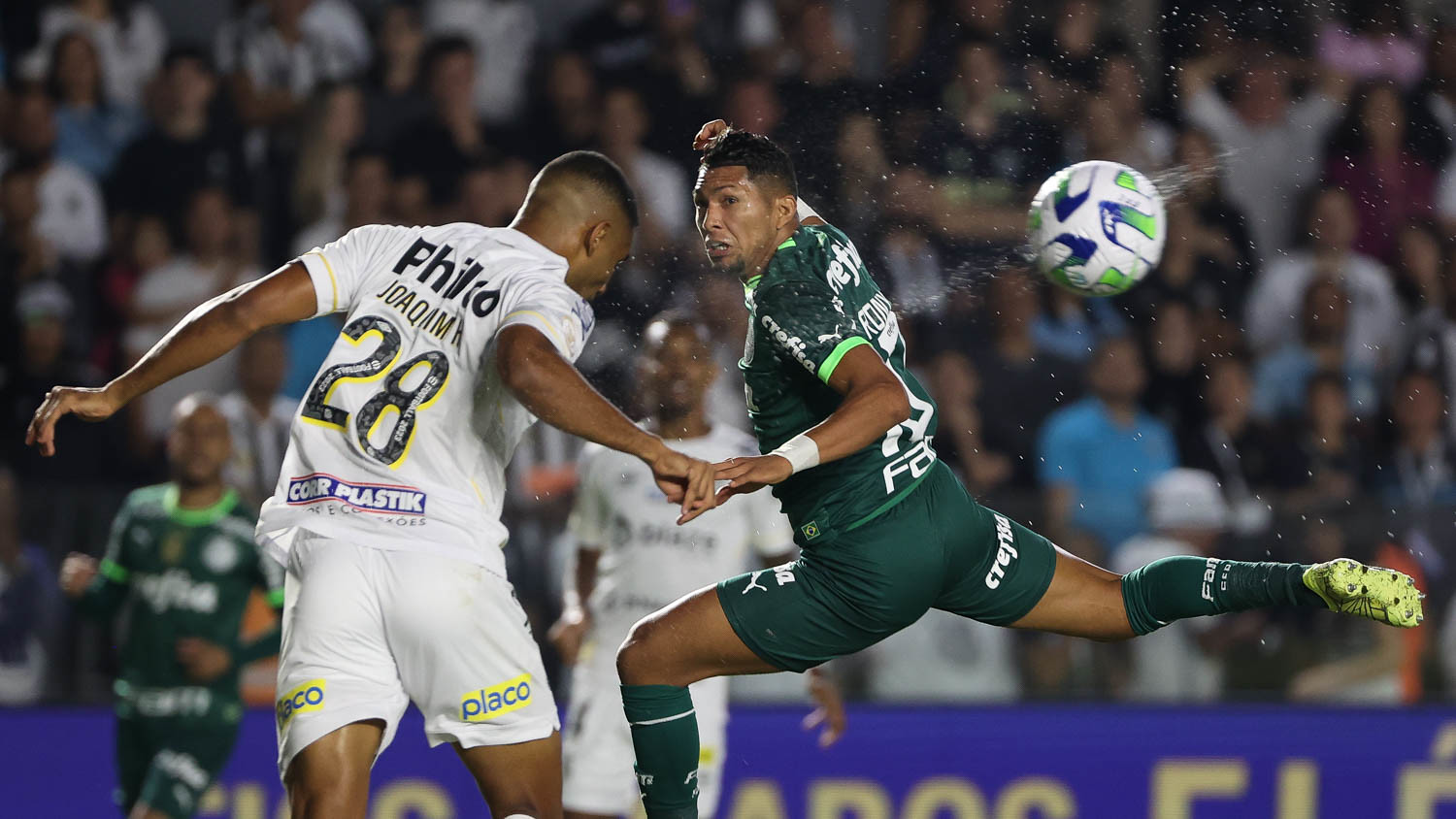 Santos vence o Palmeiras no clássico