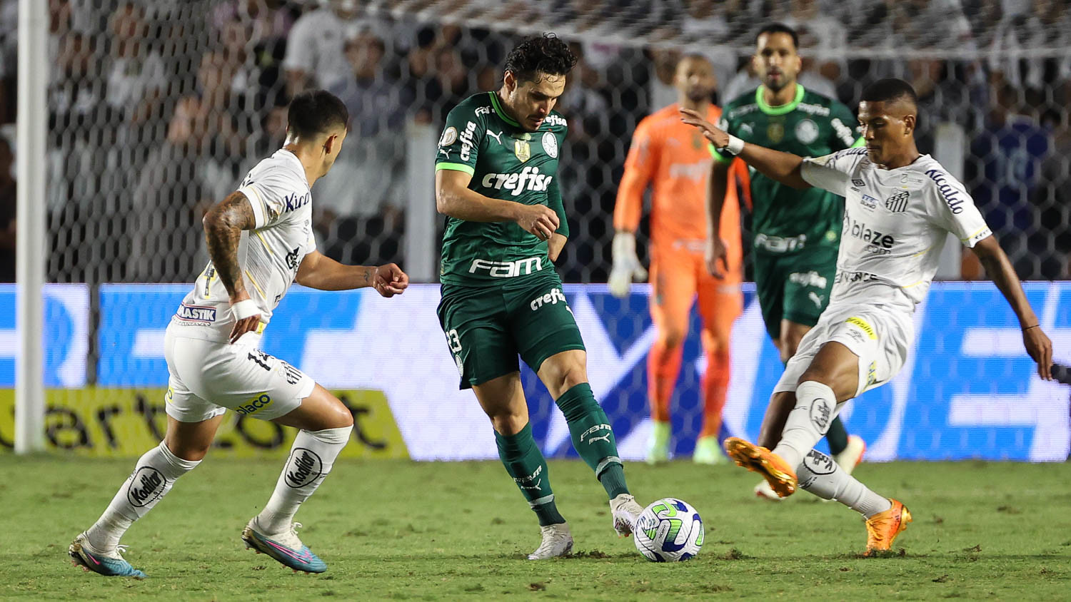 Nada de gol no clássico