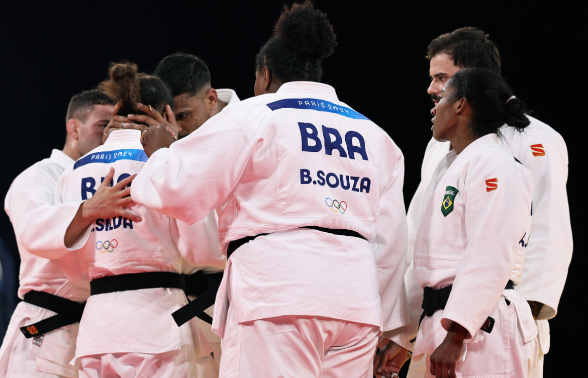 Judo garante medalha por equipe