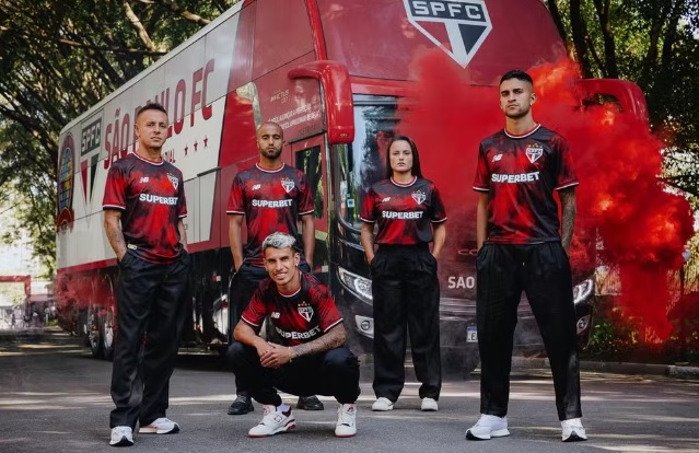 Camisa em homenagem à torcida